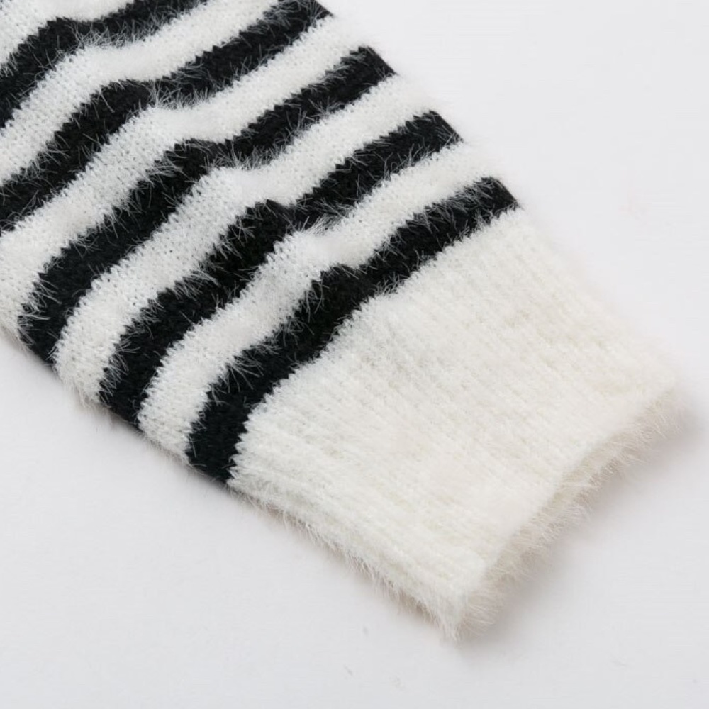 Open Back Fuzzy Striped White & Black Sweater - Picture 11 of 15